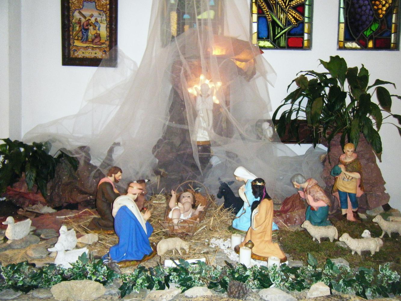 CRECHE DE NOEL 2012 A SANTA CRUZ NIMES  (2).JPG
